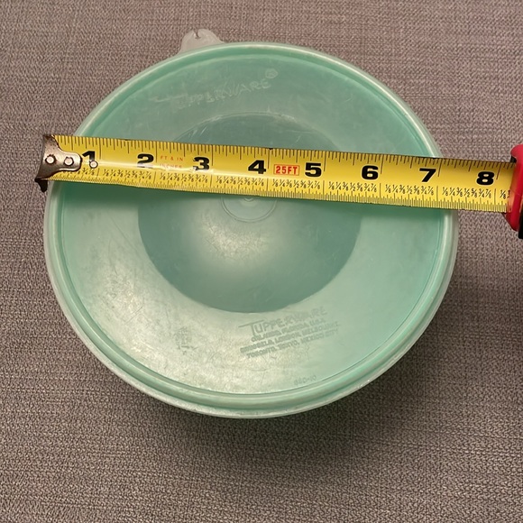 Vintage Tupperware Crisp-It Green Lettuce Keeper with Dome Lid - Picture 7 of 9